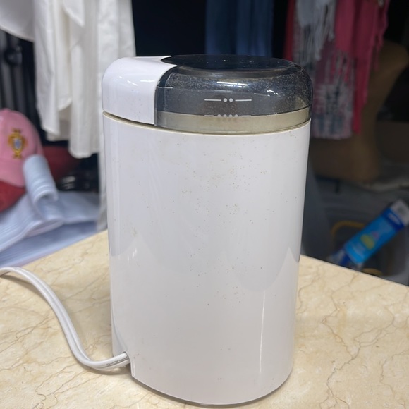 Cuisinart coffee grinder - Picture 2 of 3